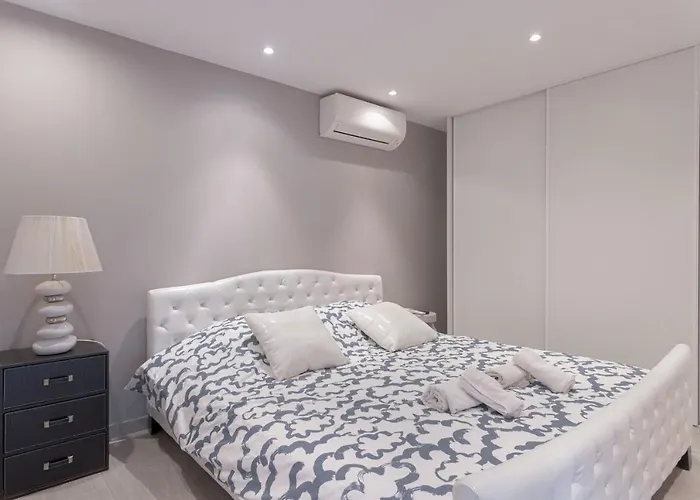 Duplex Saint-henry By Halldis