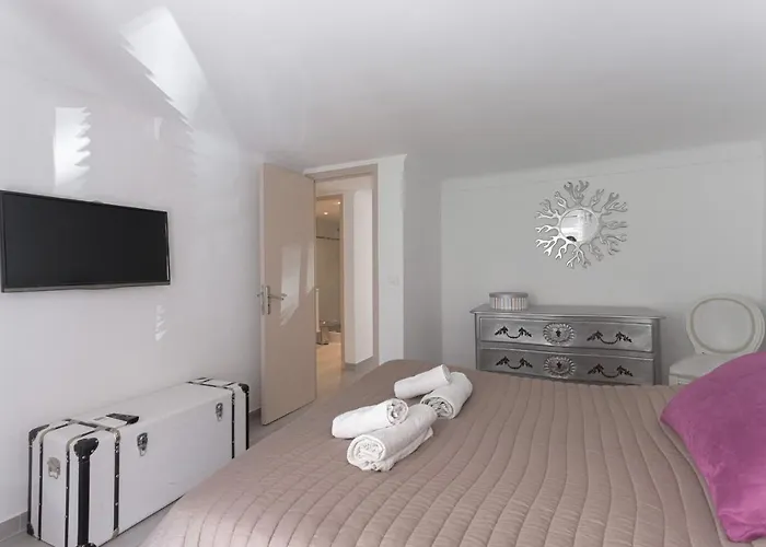 Apartamento Duplex Saint-henry By Halldis