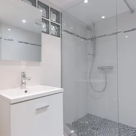 Duplex Saint-henry By Halldis *